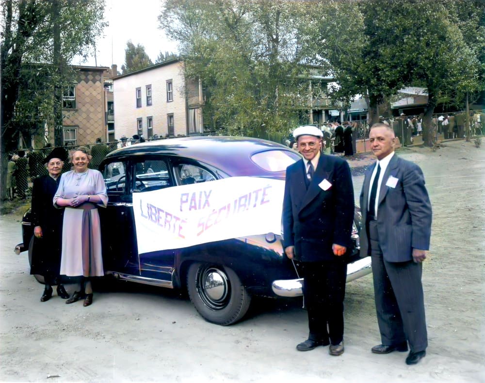 Joséphine Côté, Gilberte Côté, Louis Even y J. Ernest Grégoire